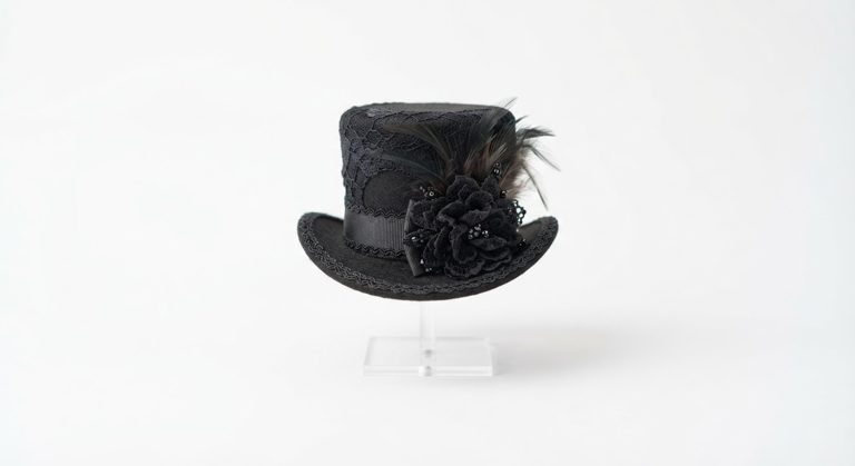 Chapeau thème mercredi adams
